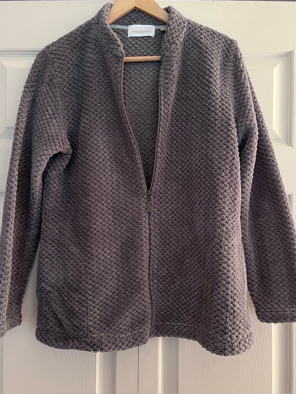 Stan Herman Women's Gray Plush Zip-Front Sweater Jacket. Size Medium